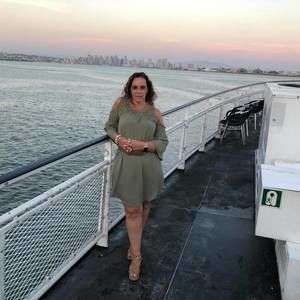 Meet your Posher, Antoinette